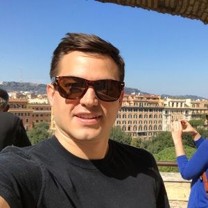 Meet your Posher, Evan